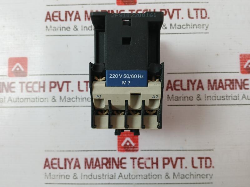Telemecanique Lc1 D09 10 Contactor Relay 750V 220V 50/60Hz