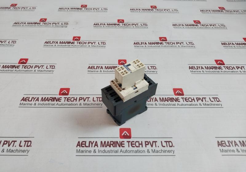 Telemecanique Lc1D093Bd 3-pole Auxiliary Module With Ladn113 Contact Block 24Vdc