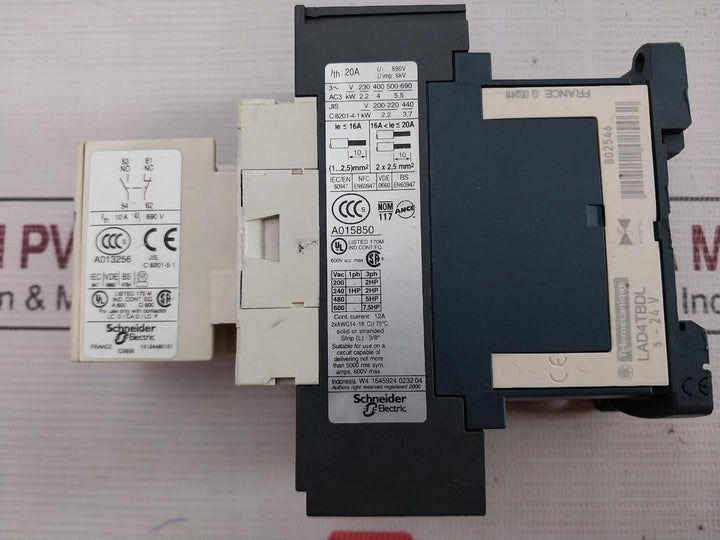 Telemecanique Lc1D093 Bd 3-pole Contactor 24Vdc 600V Ac Max 12A