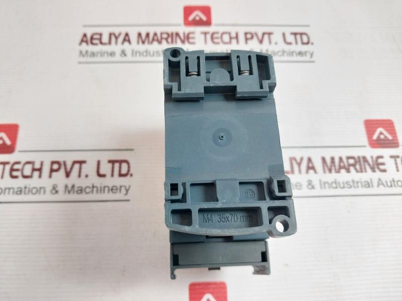 Telemecanique Lc1D093Bd 3 Pole Contactor 9A 24V Dc Coil 600V A.C.Max.