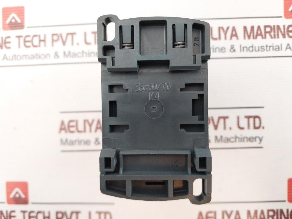 Telemecanique LC1D09 Contactor 230V 50/60Hz Used