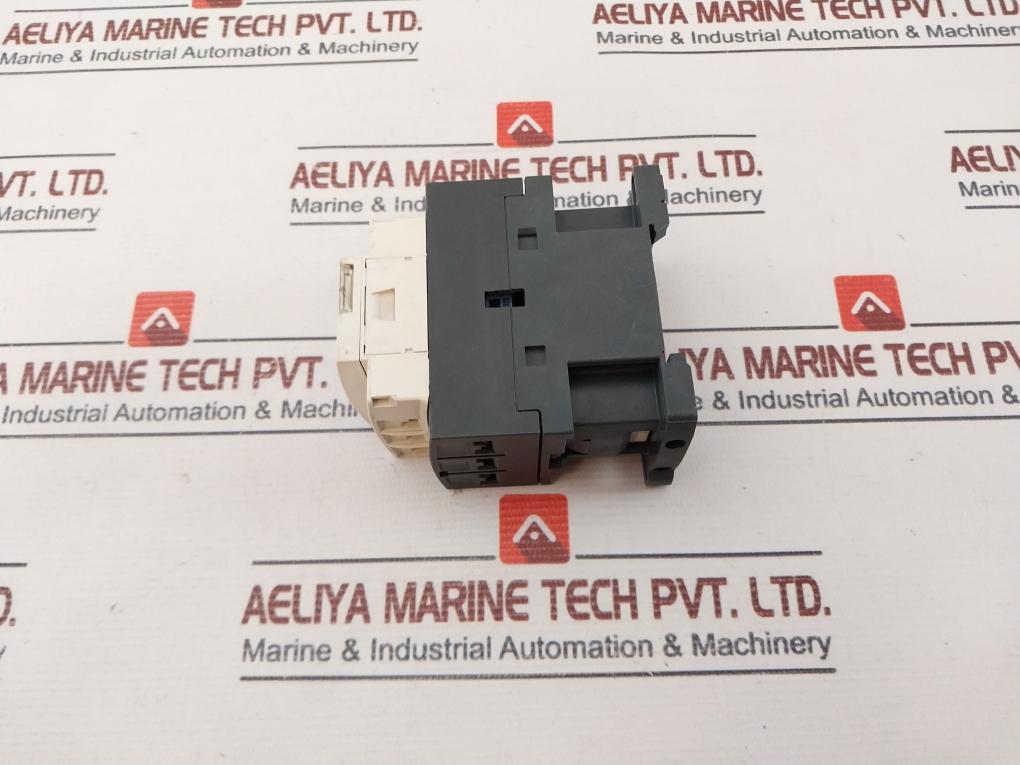 Telemecanique LC1D09 Contactor 230V 50/60Hz Used