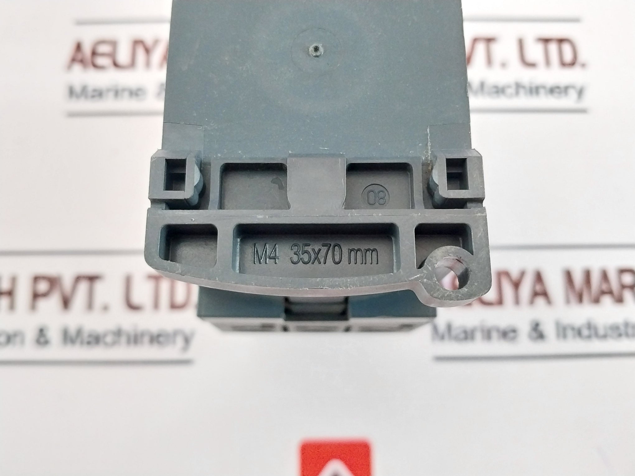 Telemecanique Lc1D12Bd Contactor 25A 690V