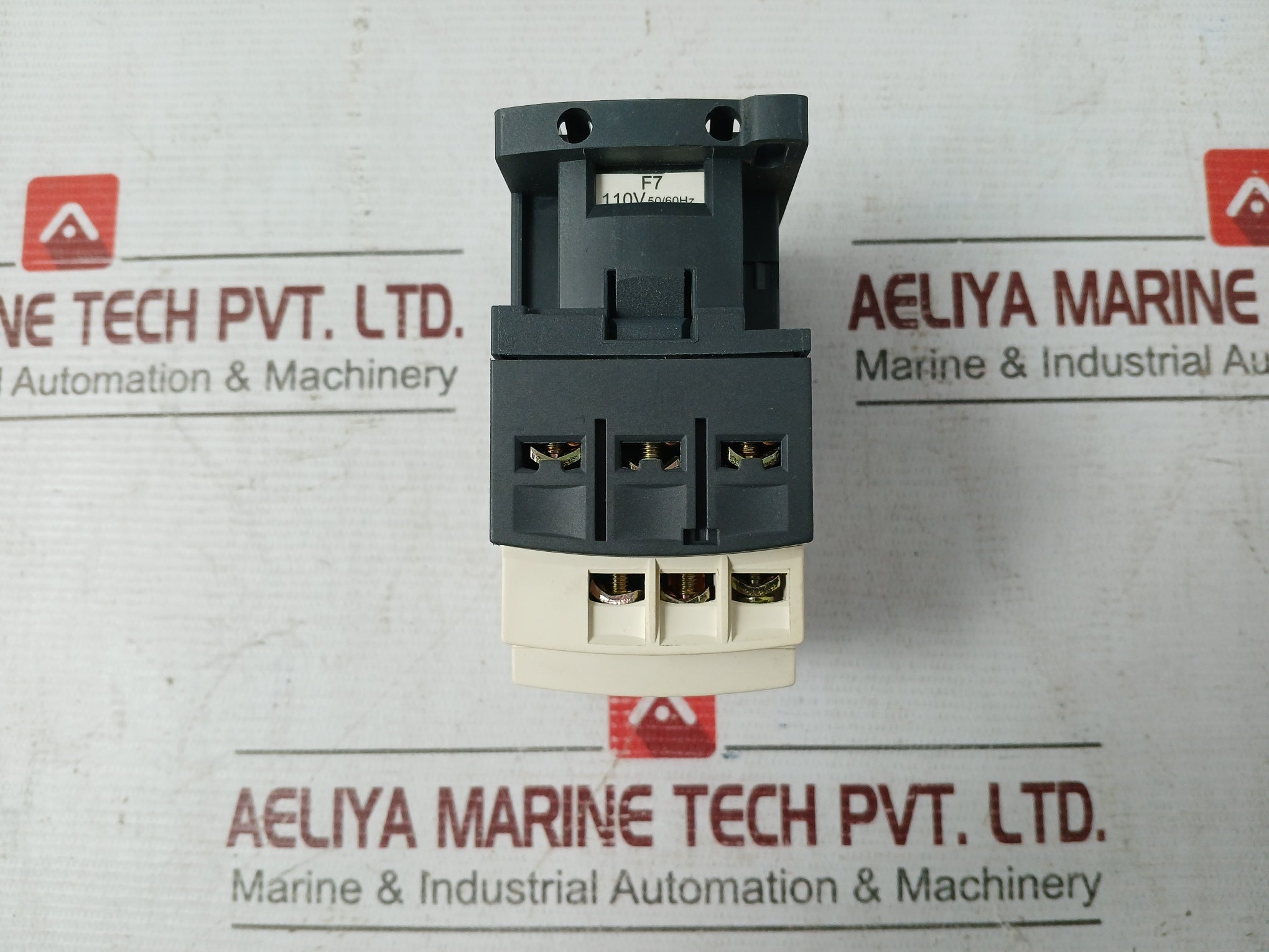 Telemecanique/square D/schneider Electric Lc1d12f7 Contactor
