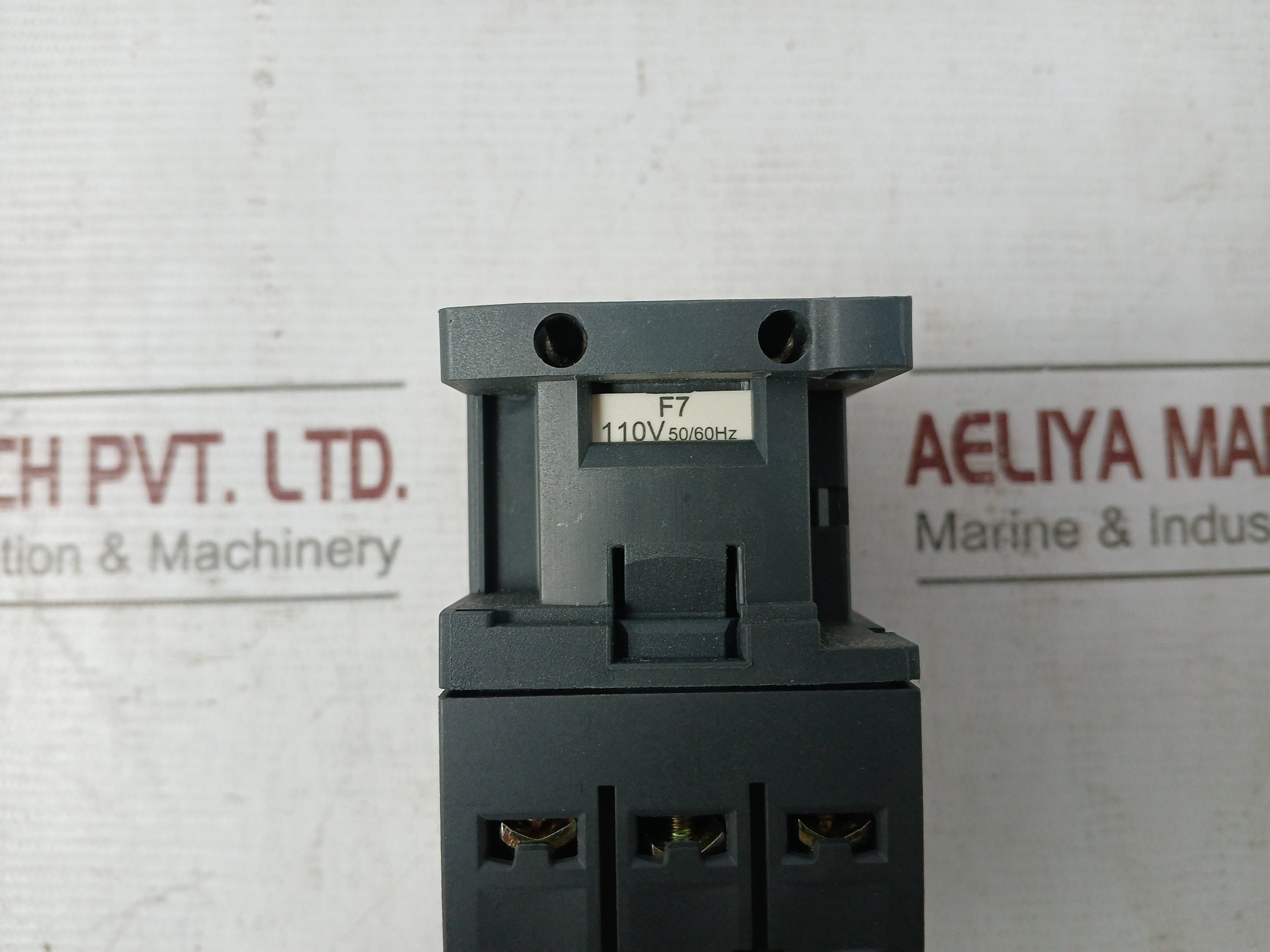 Telemecanique/square D/schneider Electric Lc1d12f7 Contactor