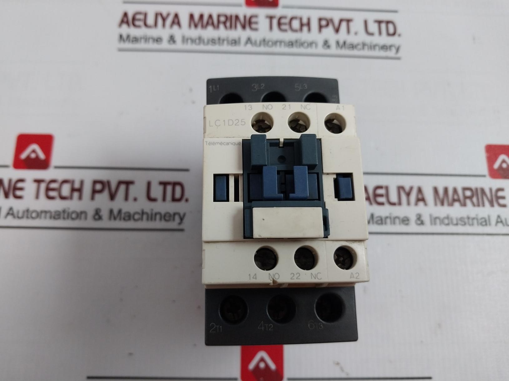 Telemecanique Lc1D25 Contactor Bs En60947 Vde 0660 A013250 A600-p600 50/60Hz