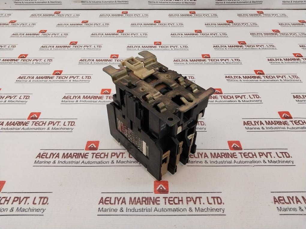 Telemecanique Lc1 D9511 Contactor 125A 600V 60Hz