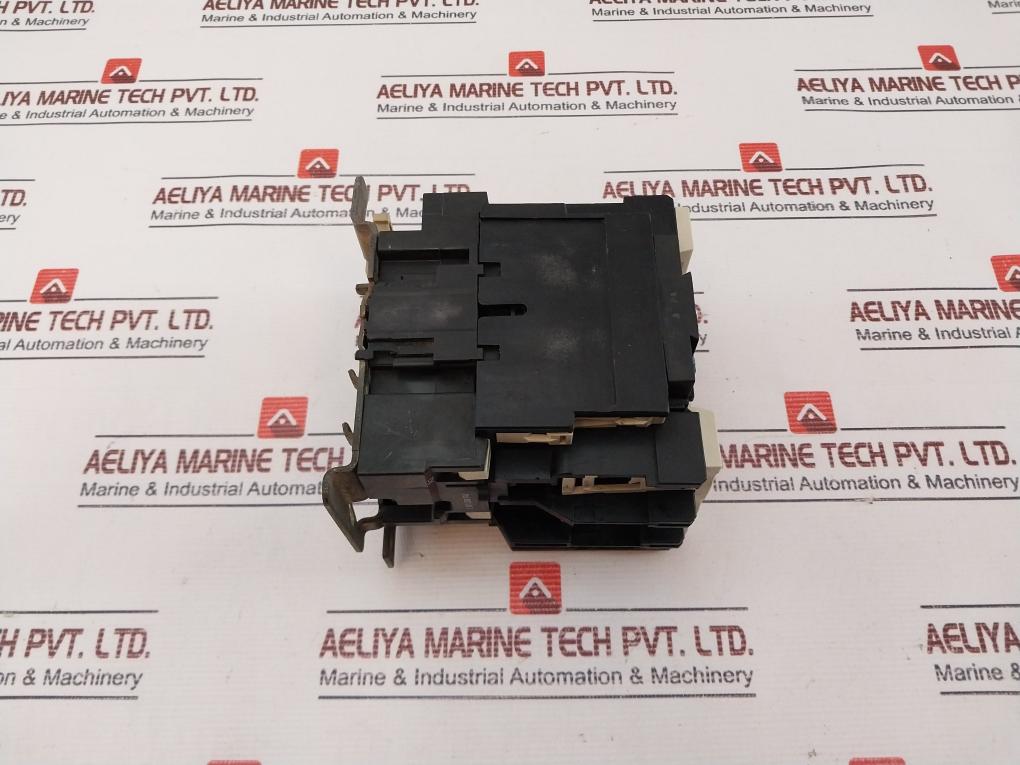 Telemecanique Lc1 D9511 Contactor 125A 600V 60Hz