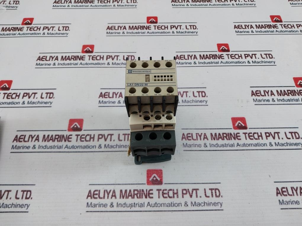 Telemecanique Lc1 D/Lp1 D, 3P Contactor W/ La1 Dn22 M Contact Block
