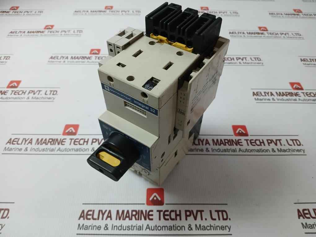 Telemecanique Ld4-lc130 Coil Integral 32 Motor Starter 220-240V 60Hz