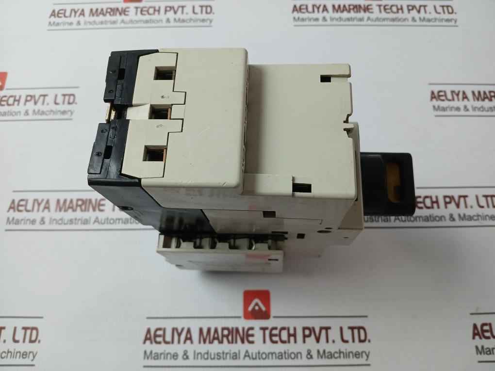 Telemecanique Ld4-lc130 Coil Integral 32 Motor Starter 220-240V 60Hz