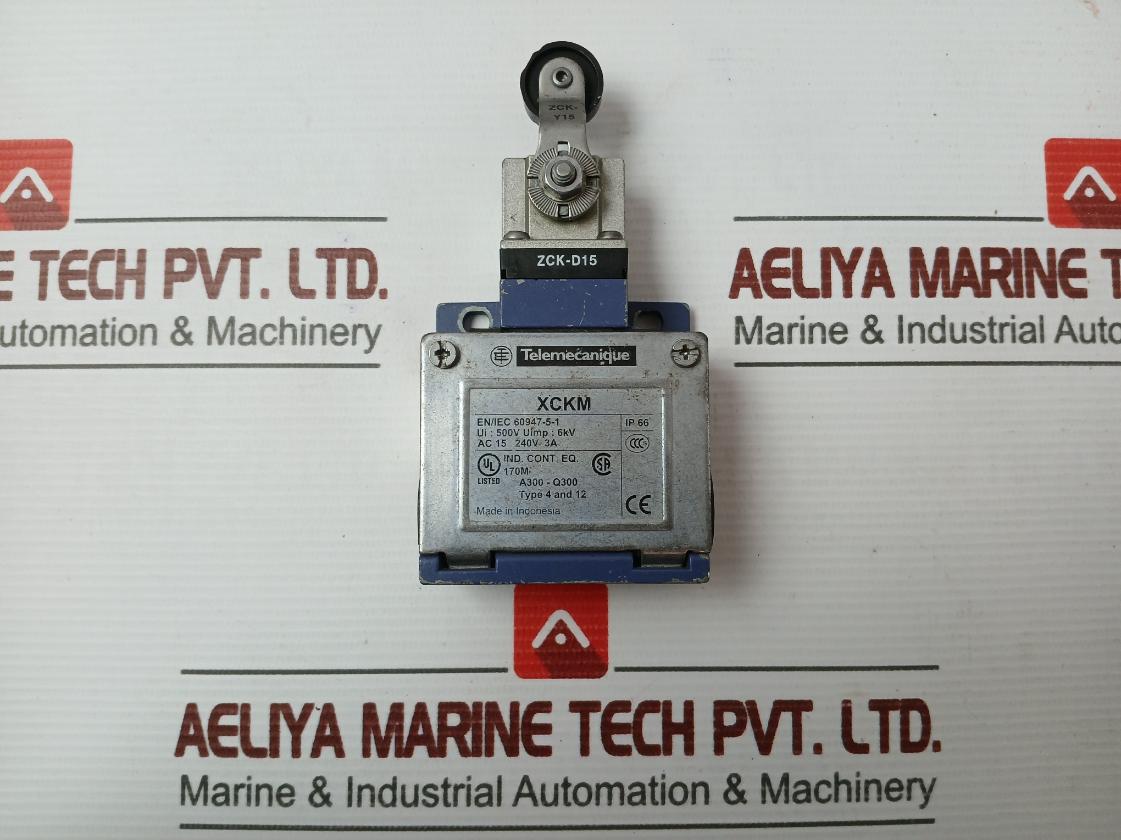 Telemecanique Limit Switch Part No. Xckm Ac 15 240V 3A