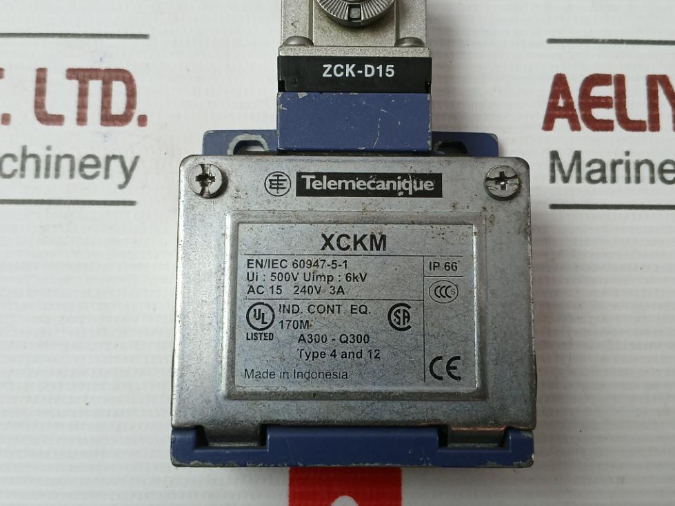 Telemecanique Limit Switch Part No. Xckm Ac 15 240V 3A