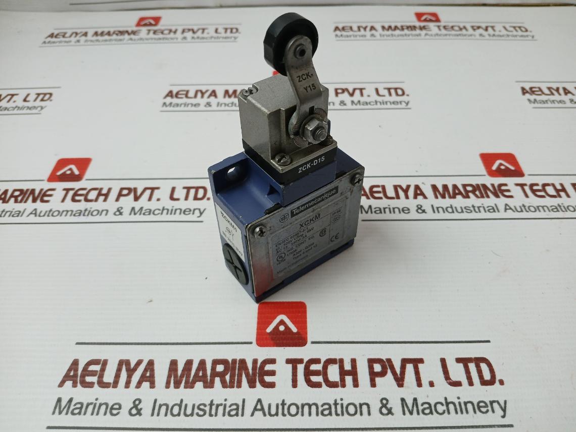 Telemecanique Limit Switch Part No. Xckm Ac 15 240V 3A