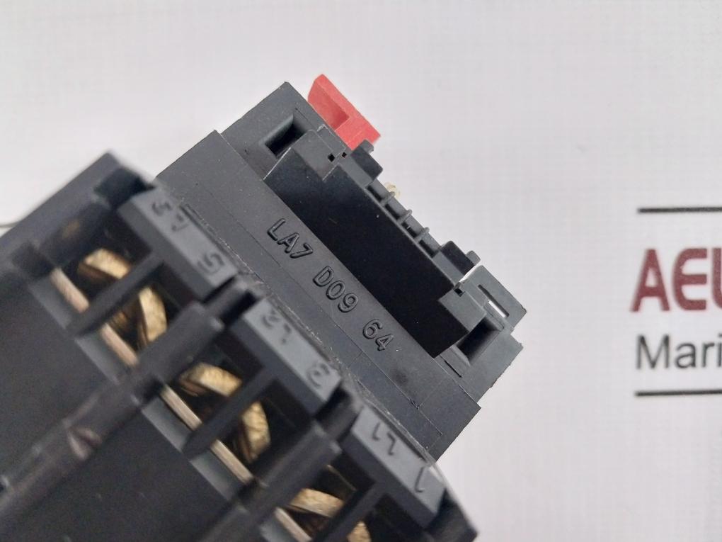 Telemecanique Lr1-d09303 Overload Relay W/ Contactor Lc1-d/Lp1-d, La7-d0964 660V~
