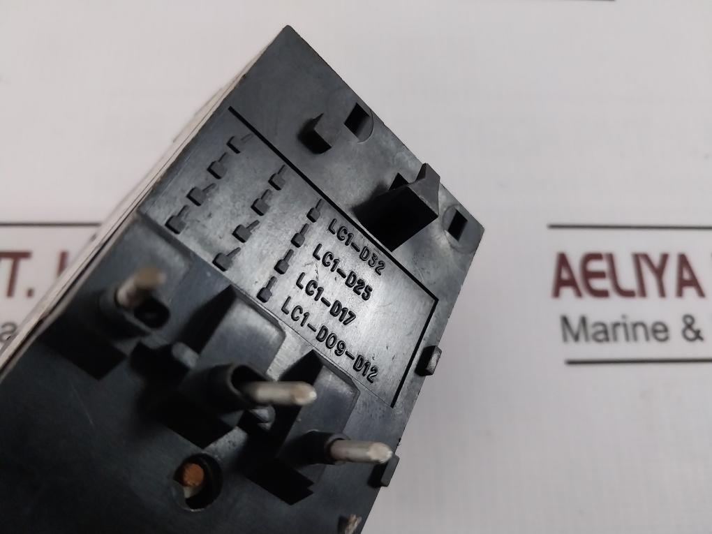 Telemecanique Lr1-d09310 Thermal Overload Relay W/ Contactor Lc1-d/Lp1-d 600Vac