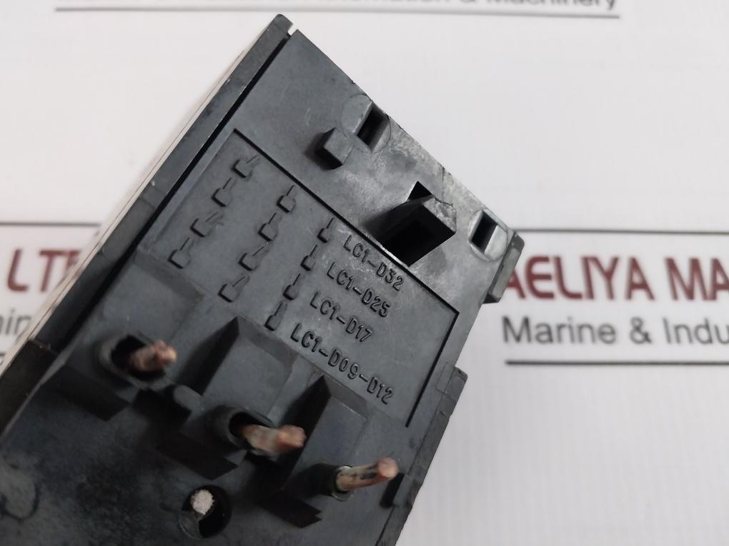 Telemecanique Lr1-d32353 Overload Relay 660V~ 10A Jem 1356.S, Y89272