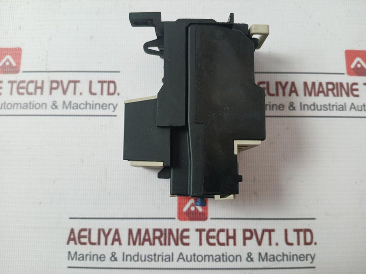Telemecanique Lr2 D1305 Thermal Overload Relay 660V 5A 380V 600Vac Jem 1356-s