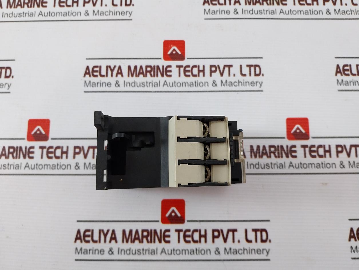 Telemecanique Lr2 D1308 Thermal Overload Relay La7-d1064 Adapter Terminal Block