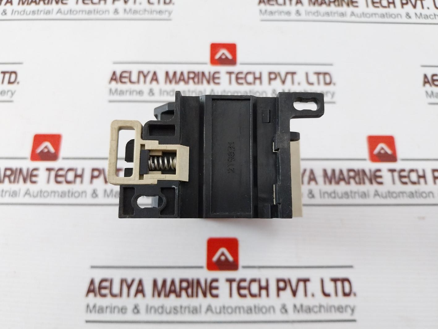 Telemecanique Lr2 D1308 Thermal Overload Relay La7-d1064 Adapter Terminal Block