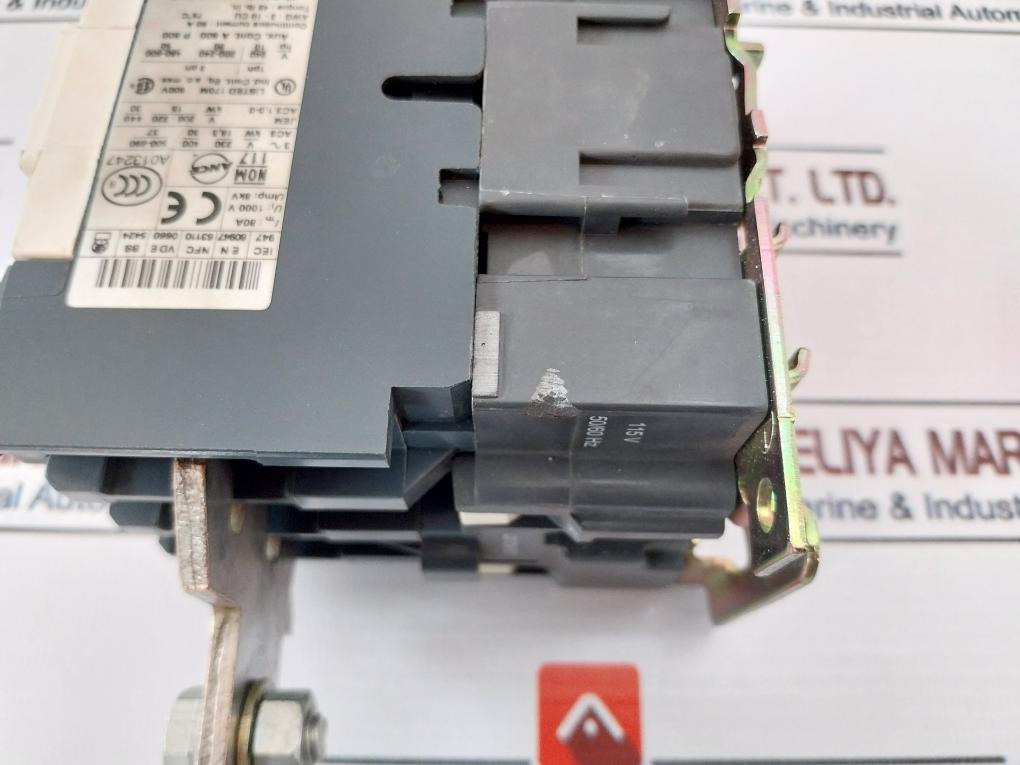 Telemecanique/Schneider Electric Lc1 D65 Contactor With Lx1 D6 Fe7 Coil