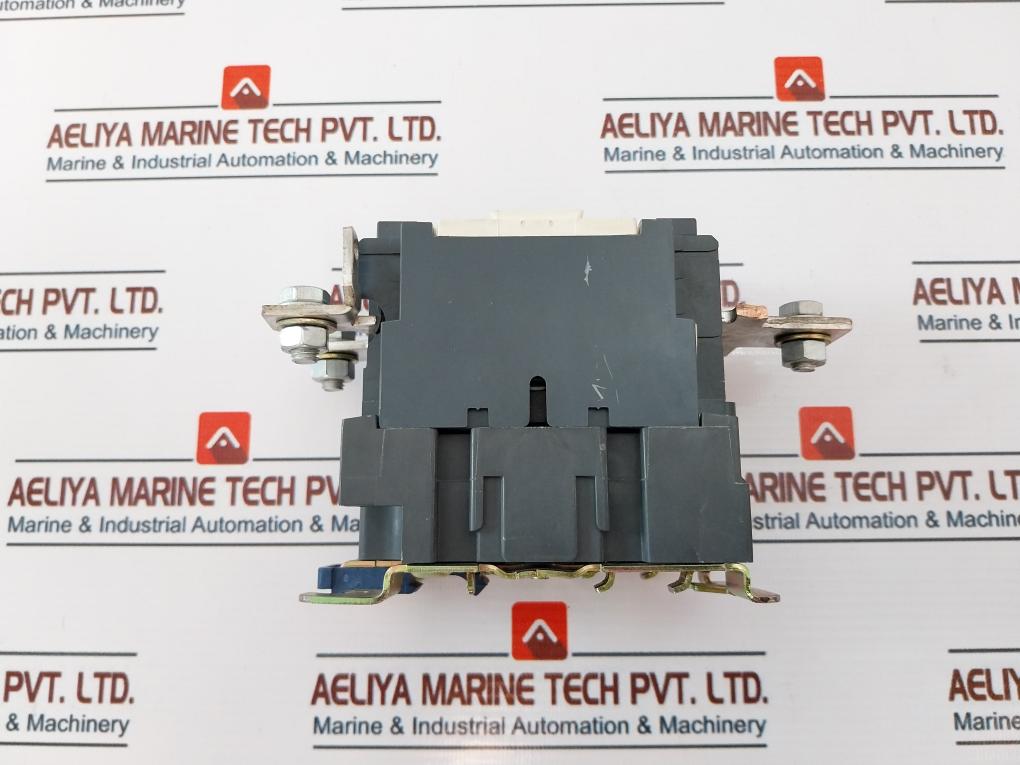 Telemecanique/Schneider Electric Lc1 D65 Contactor With Lx1 D6 Fe7 Coil