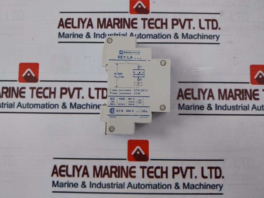 Telemecanique Re1-la001 Electronic Timer Travail On Delay 0.7A 240V Ac/Dc