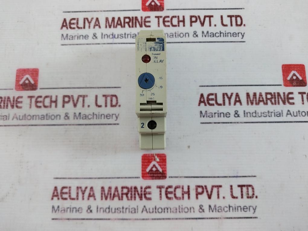 Telemecanique Re1-la002 Time Delay Relay 24-240v 0,7a 0-30 Sec