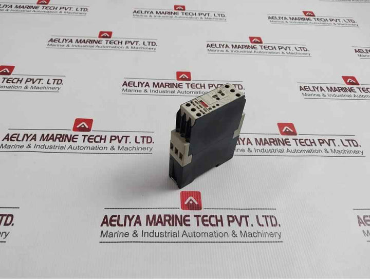 Telemecanique Re4 Tp13Bu Multifunction Timer Relay (0.05S–300H)