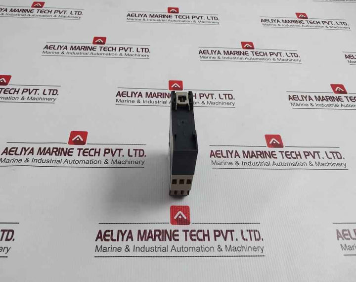 Telemecanique Re4 Tp13Bu Multifunction Timer Relay (0.05S–300H)