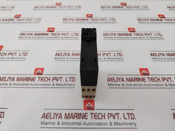 Telemecanique Re4 Tp13Bu Time Delay Relay 50-60Hz