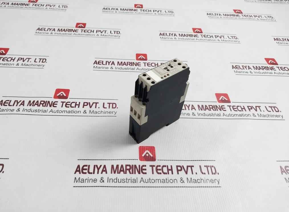 Telemecanique Re4 Ya12Bu Electronic Timing Relay 50/60Hz 250V 4A