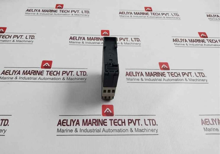 Telemecanique Re4 Ya12Bu Electronic Timing Relay 50/60Hz 250V 4A