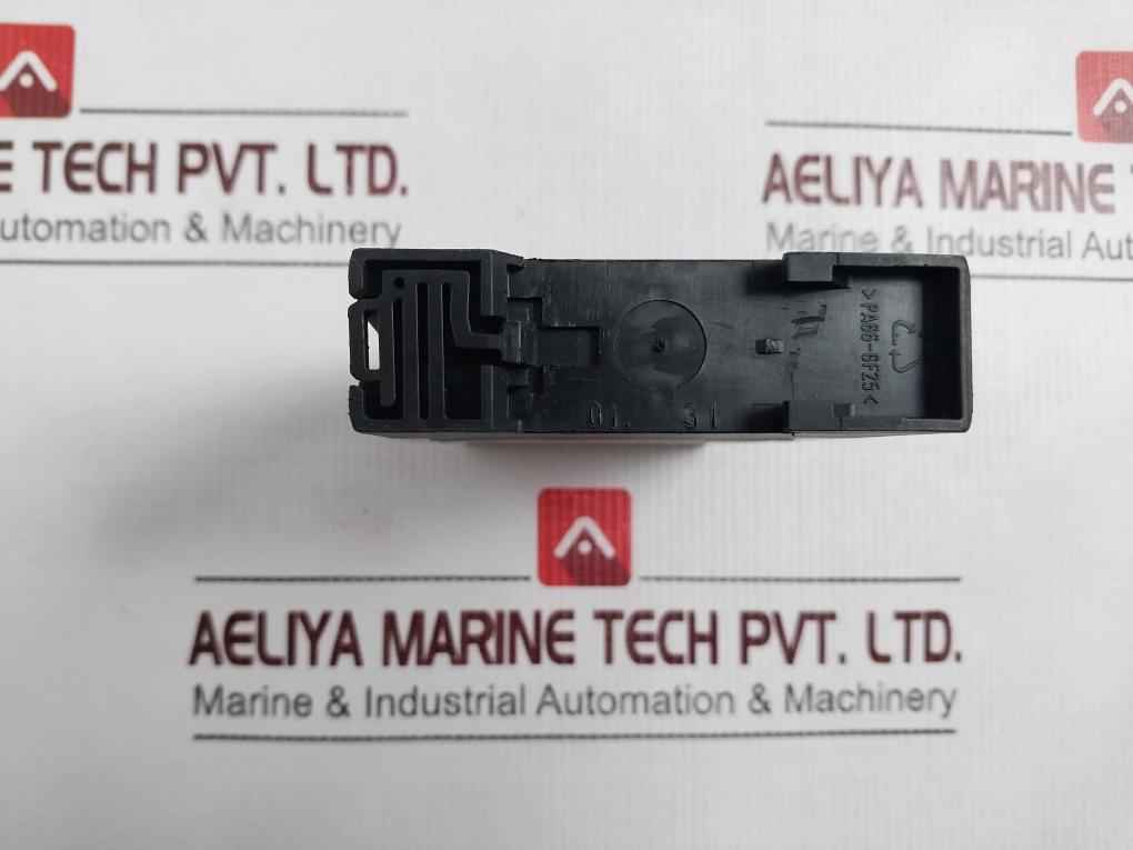 Telemecanique Re4 Ya12Bu Electronic Timing Relay 50/60Hz 250V 4A