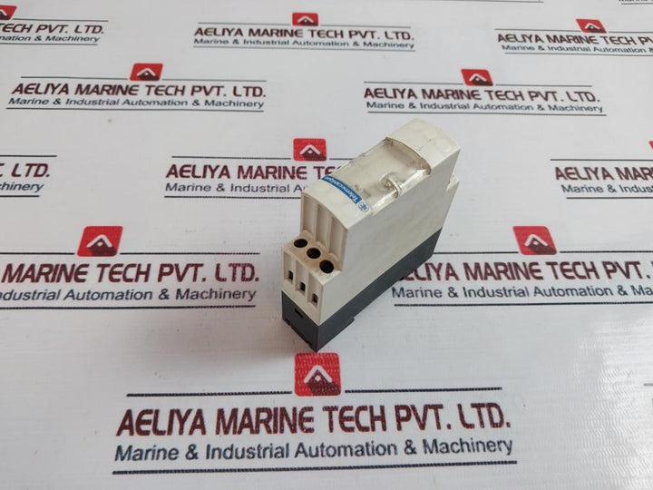 Telemecanique Re8Ya32Fu Industrial Timing Relay 0.3S-30S