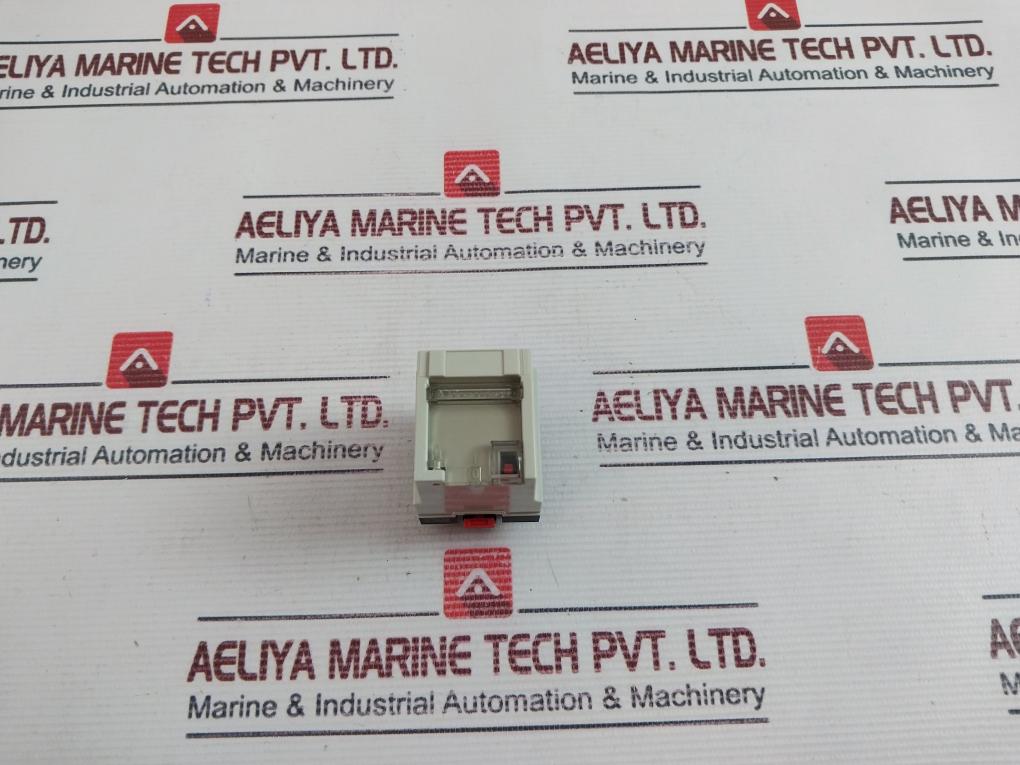 Telemecanique Rhn 411M Inst-relay Ith: 5A Ui: 250V , 220V Ac 50Hz