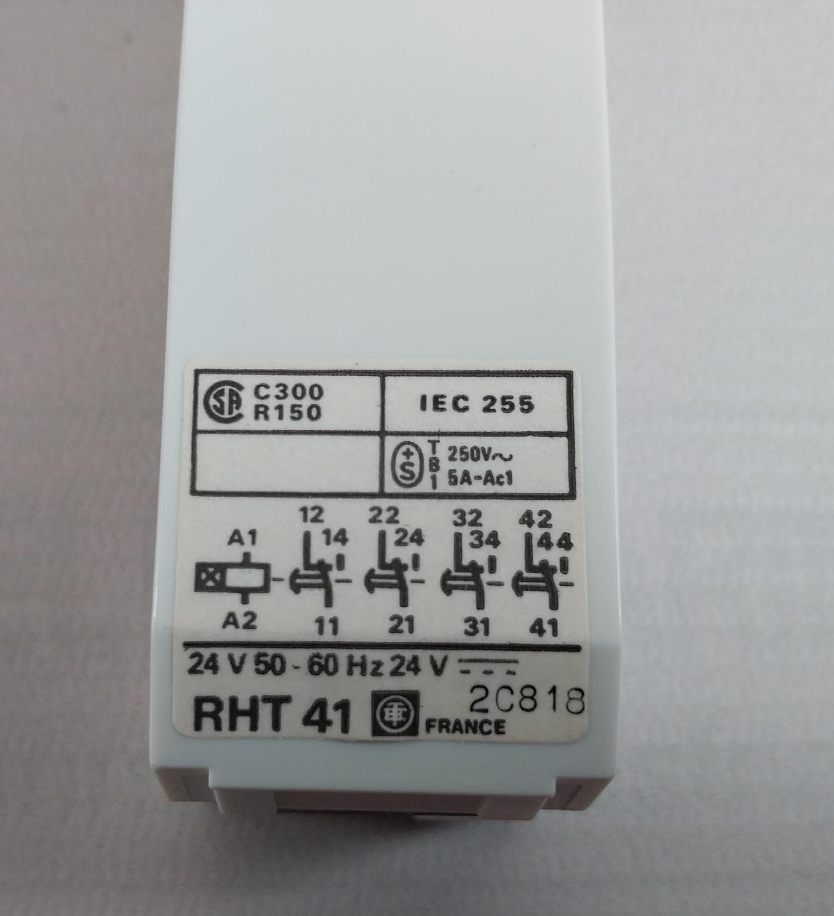 Telemecanique Rht 41 Time Delay Relay 24V 50-60Hz