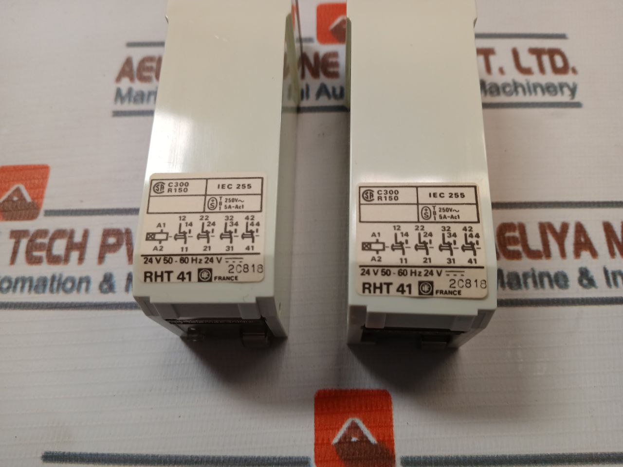 Telemecanique Rht 41 Time Delay Relay 24V 50-60Hz