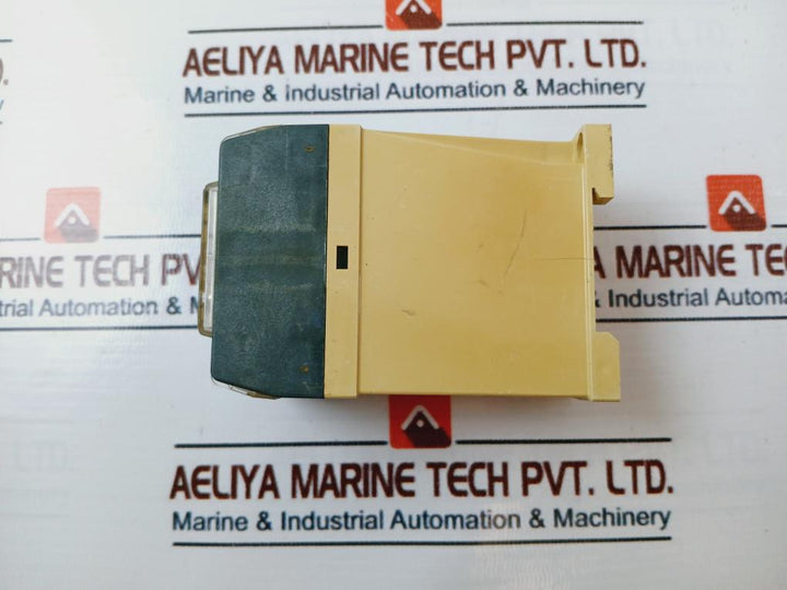 Telemecanique Rm2-pa11M Voltage Relay 50/60Hz
