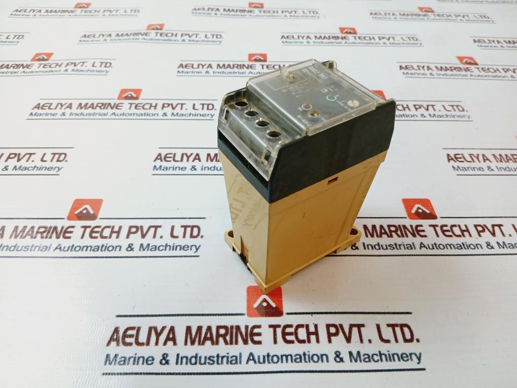 Telemecanique Rm2-pa11M Voltage Relay 50/60Hz