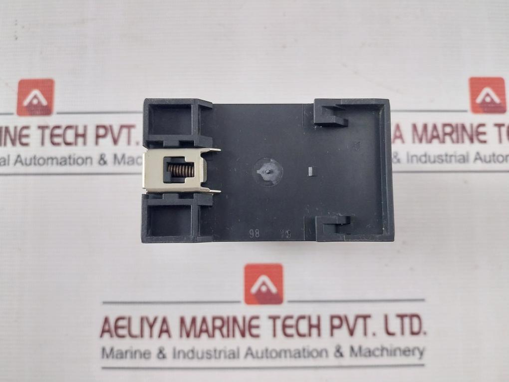 Telemecanique Rm3 Tar112Qn7 Time Delay Relay 50-60 Hz Ac15 400V 2A