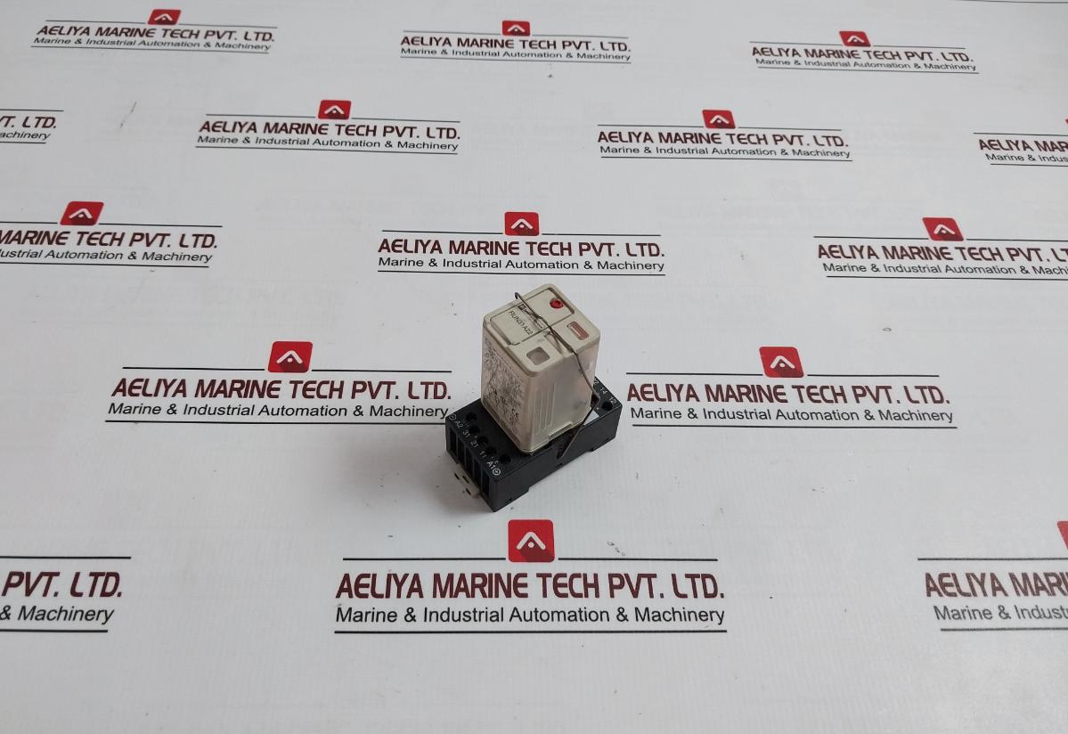 Telemecanique Run 31A22 P7 Relay Module With Base 250Vac 10A