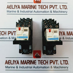 Telemecanique Rxm3Ab2P7 Miniature Plug-in Relay With Socket Rxze2S111M 10A 230V