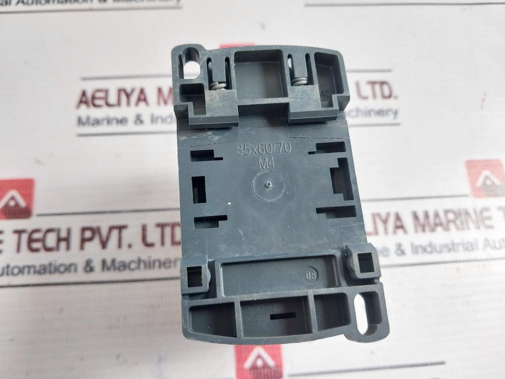 Telemecanique/ Schneider Electric Cad32 Control Relay 10A 690V