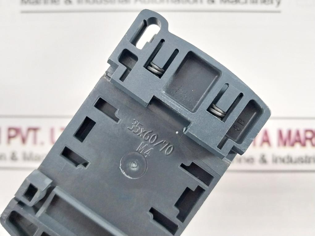 Telemecanique/Schneider Electric La1 Dn40 Auxiliary Contact Block 50A 600V Ac Ma