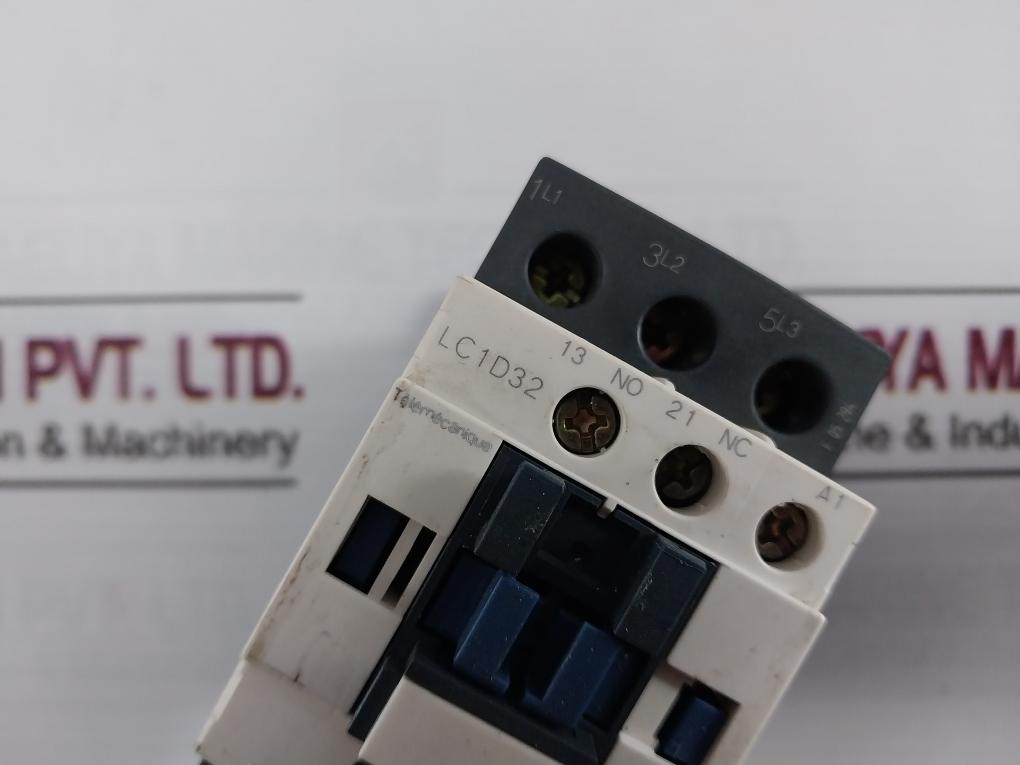 Telemecanique/Schneider Electric La1 Dn40 Auxiliary Contact Block 50A 600V Ac Ma