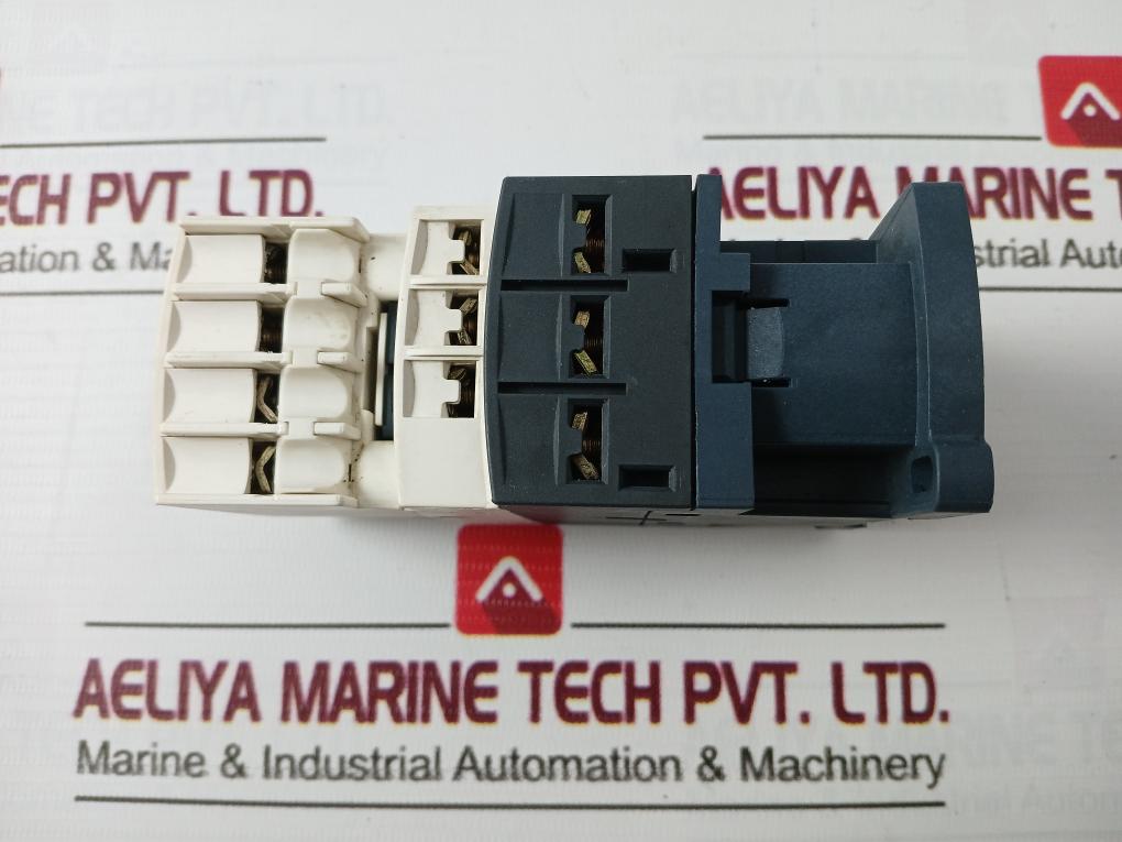 Telemecanique/Schneider Electric La1 Dn40 Auxiliary Contact Block 50A A013256