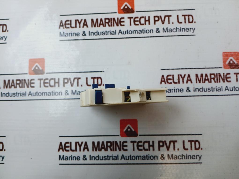 Telemecanique/Schneider Electric Lad8N20 Contact Block