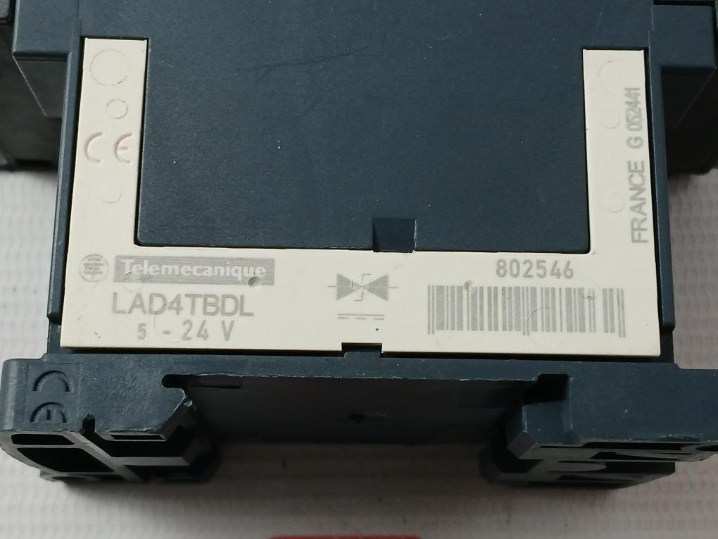 Telemecanique/Schneider Electric Lc1D093Bd Contactor 24V Dc 20A 600Vac Max