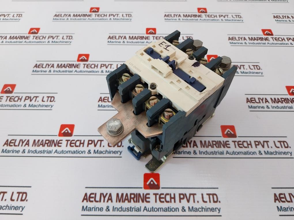 Telemecanique/ Schneider Electric LC1 D40004 Contactor with LX1 D6 F7 Coil
